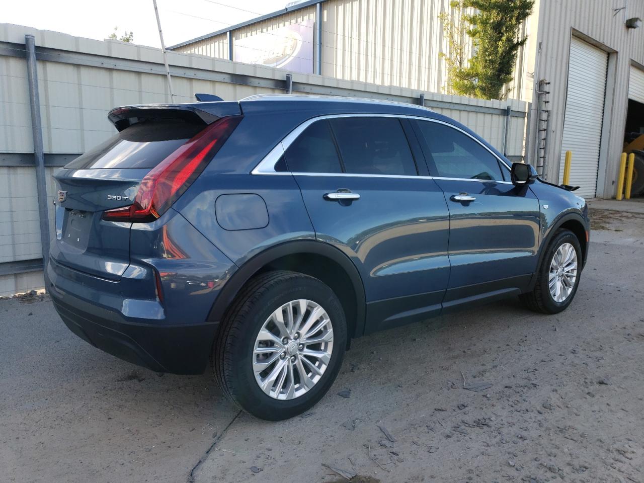 VIN 1GYAZAR47RF148785 2024 CADILLAC XT4 no.3