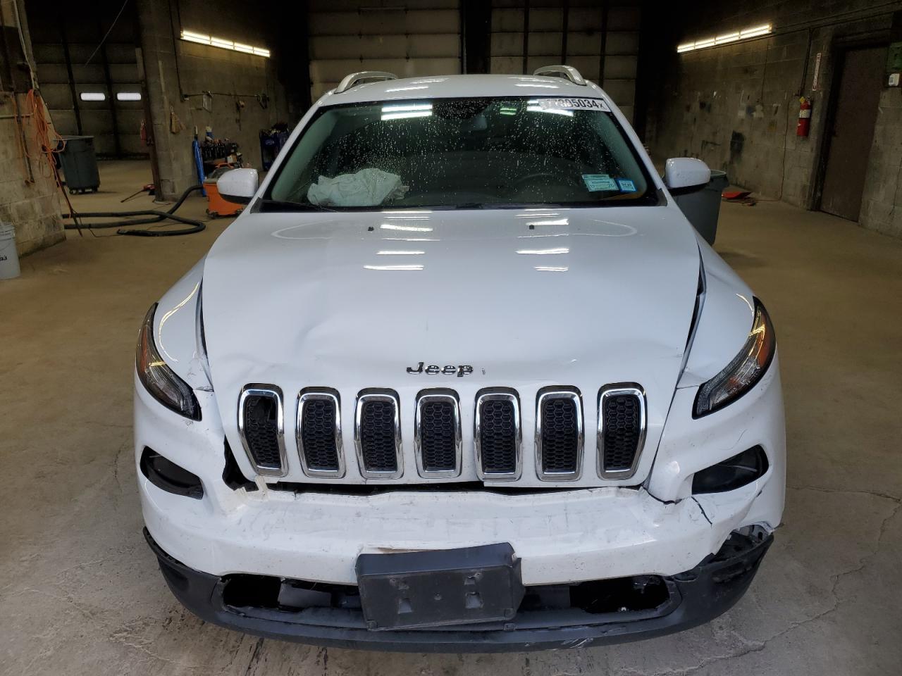 2016 Jeep Grand Cherokee - Image 5