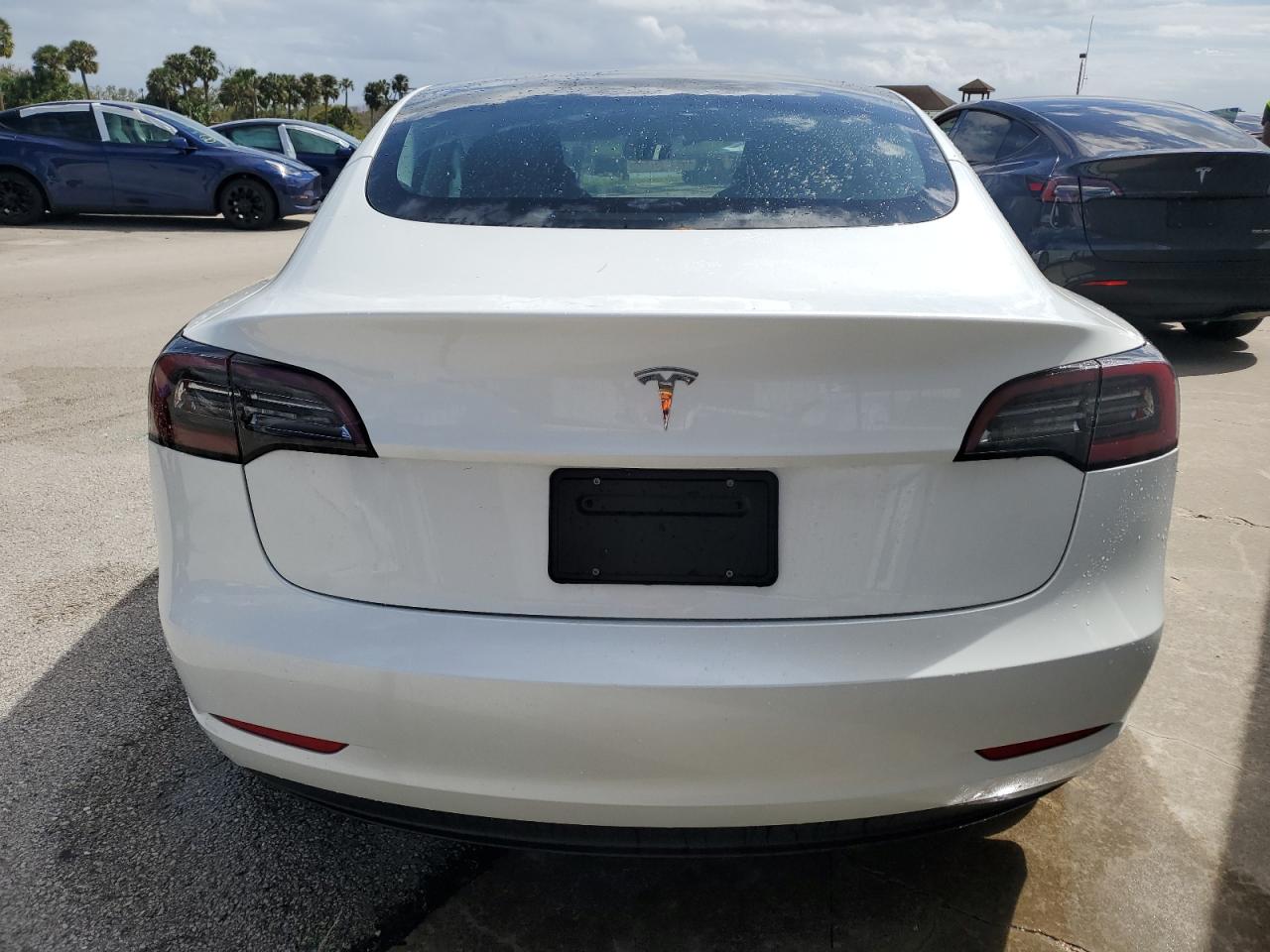 5YJ3E1EA4PF484725 2023 Tesla Model 3