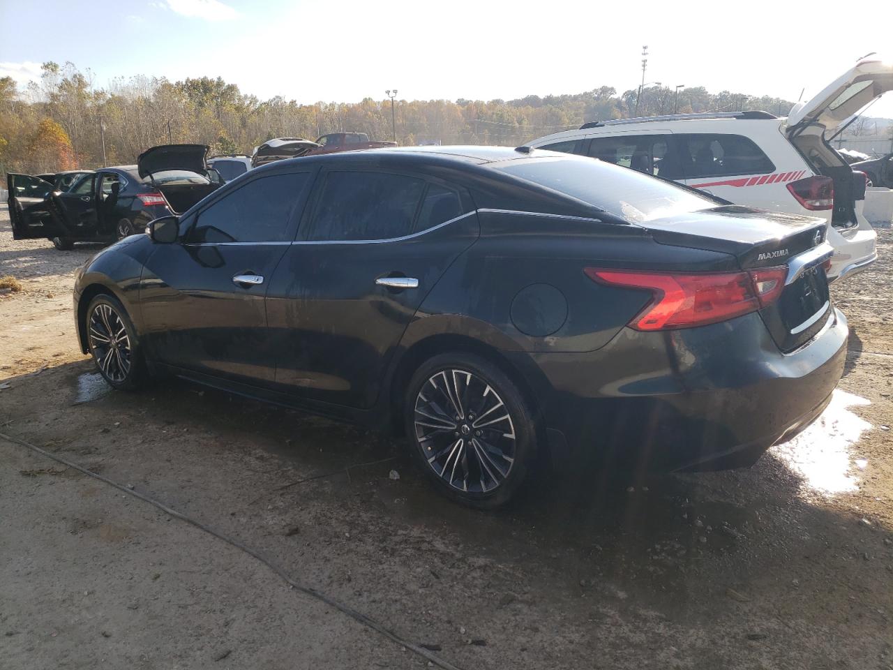 2016 Nissan Maxima - Image 2