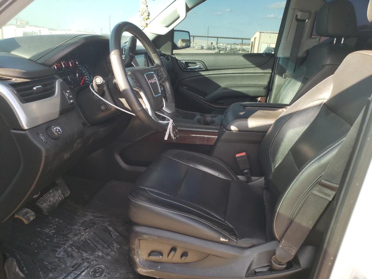 2018 GMC Yukon - Image 7