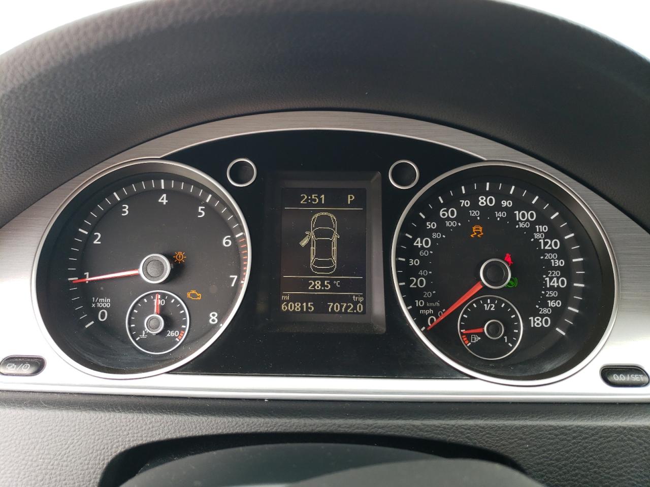 2015 Volkswagen Passat CC - Image 9