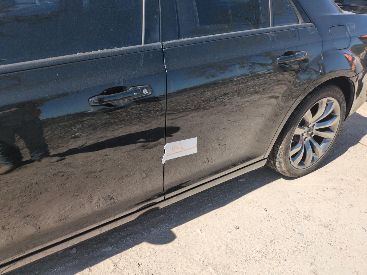 2014 Chrysler 300 - Image 12