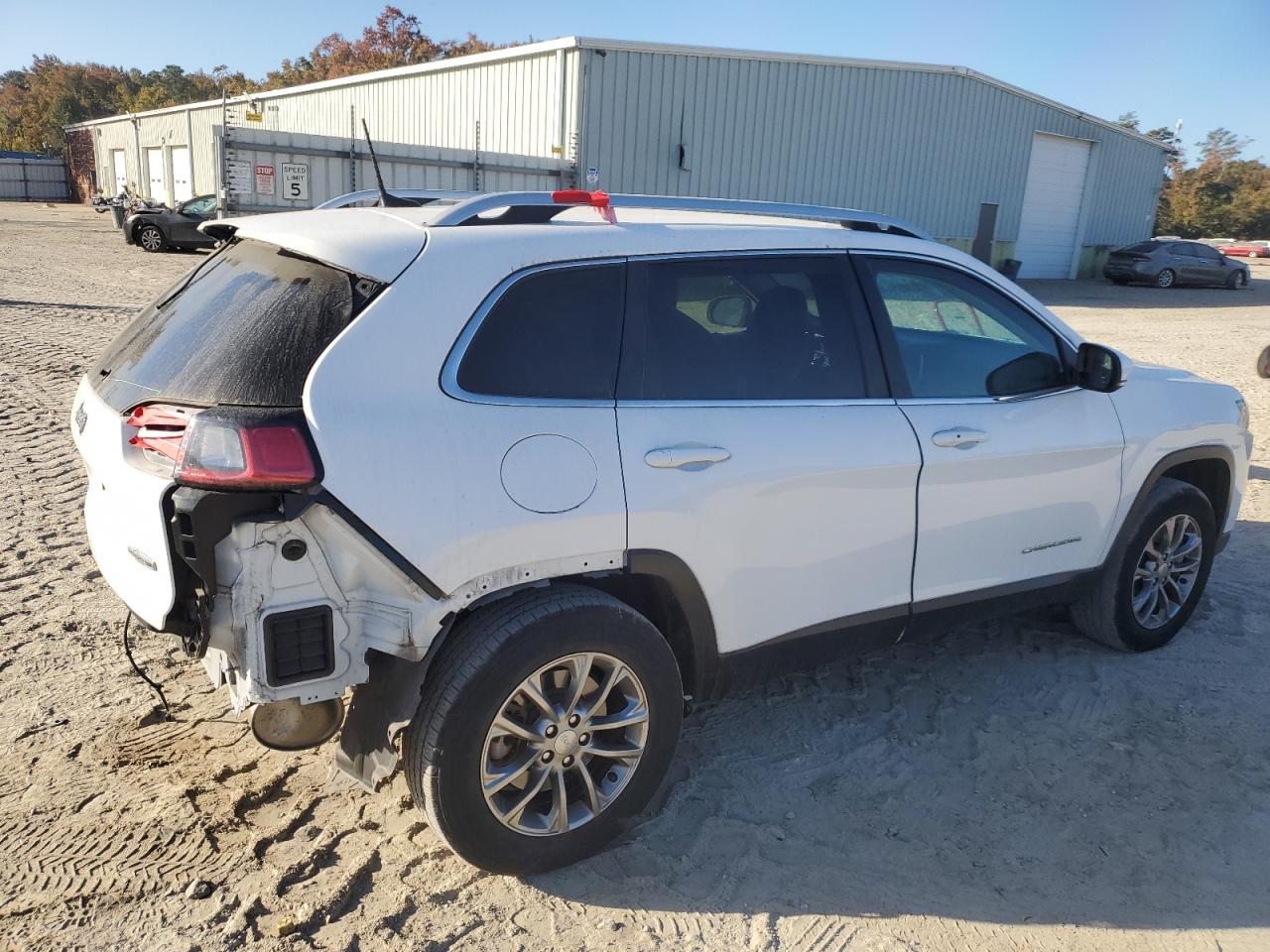 2019 Jeep Grand Cherokee - Image 3