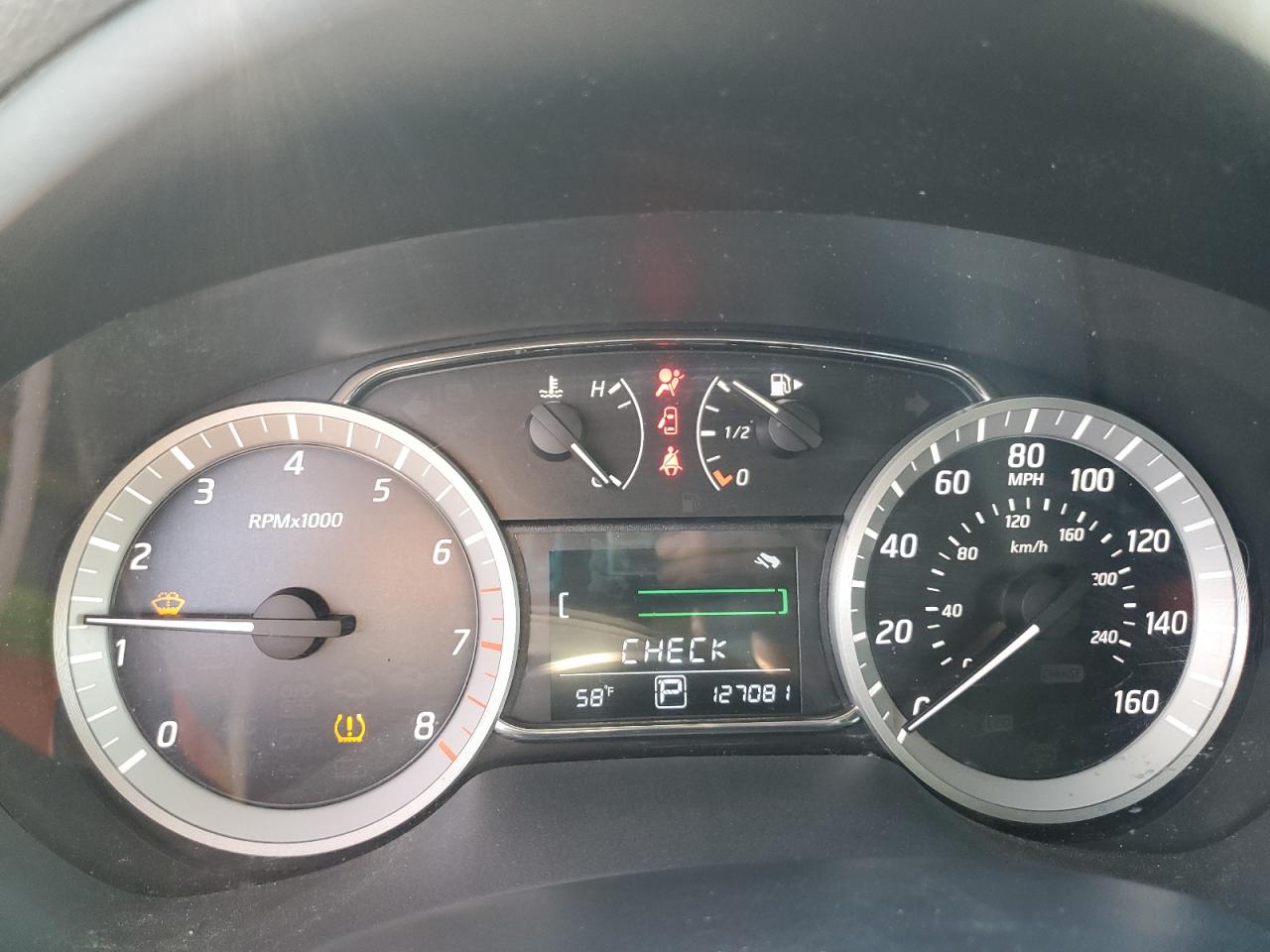 2015 Nissan Sentra - Image 9