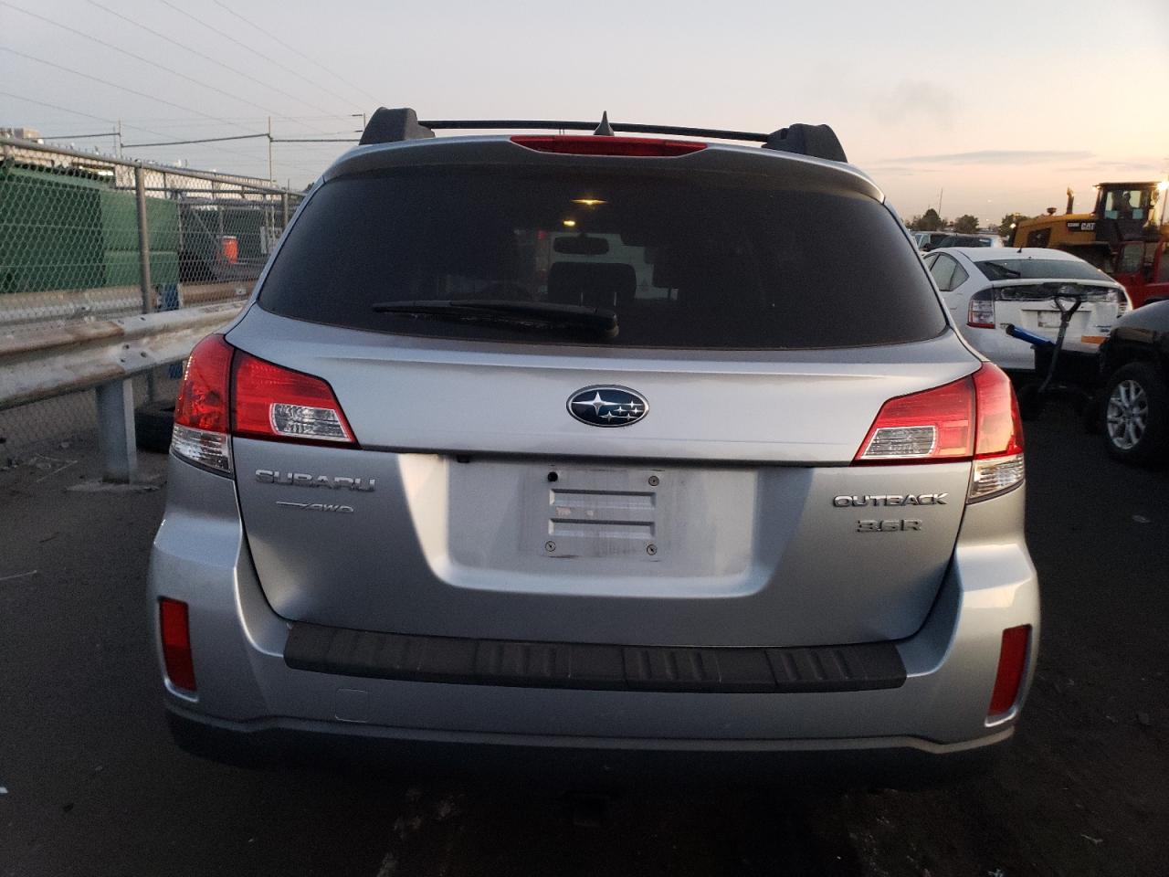 2014 Subaru Outback - Image 6