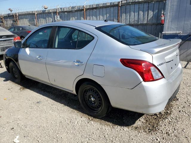  NISSAN VERSA 2017 Серебристый