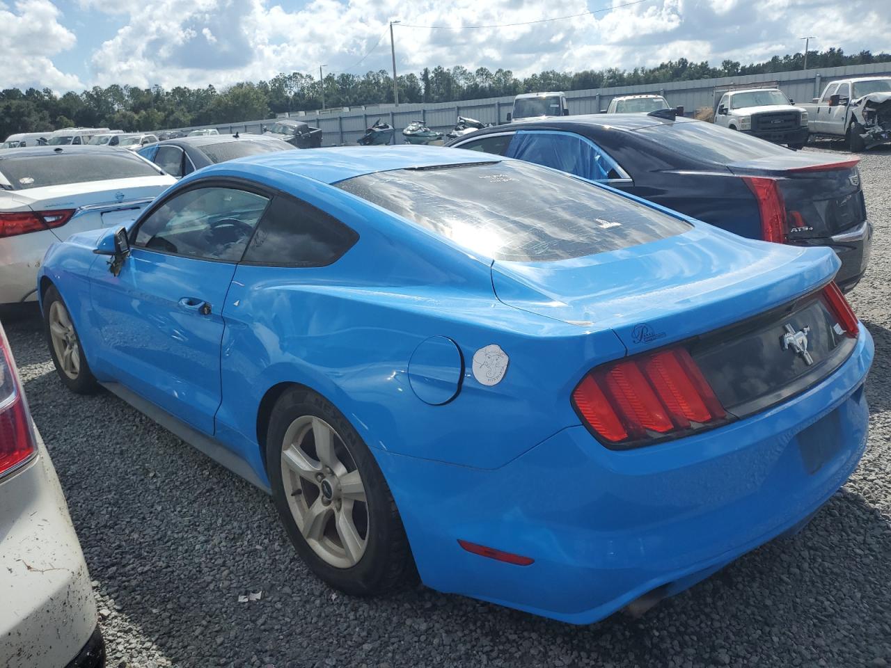 1FA6P8AM9H5224619 2017 FORD MUSTANG - Image 2