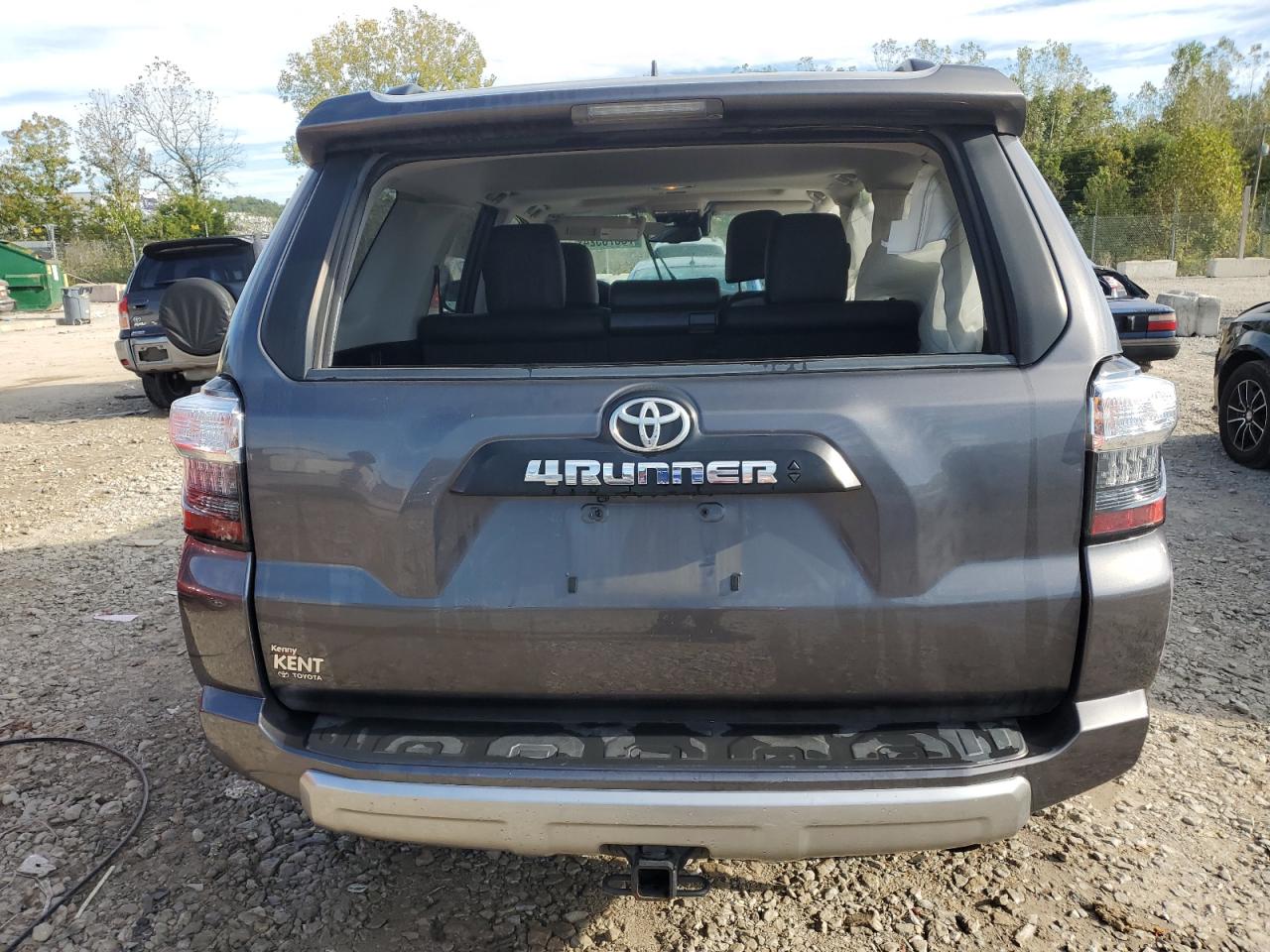 2020 Toyota 4Runner Sr5/Sr5 Premium VIN: JTEBU5JR2L5746962 Lot: 73576524