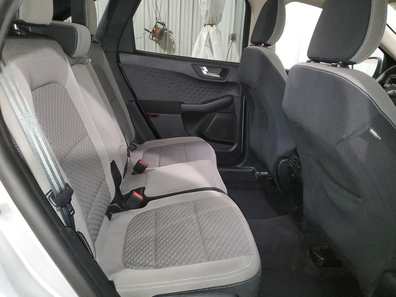 2020 Ford Escape - Image 11