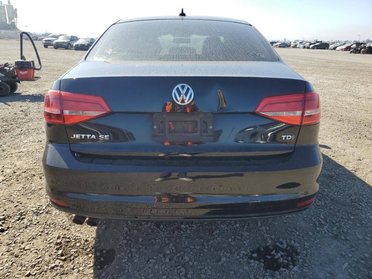 2015 Volkswagen Jetta Tdi VIN: 3VWLA7AJ0FM415882 Lot: 75724694