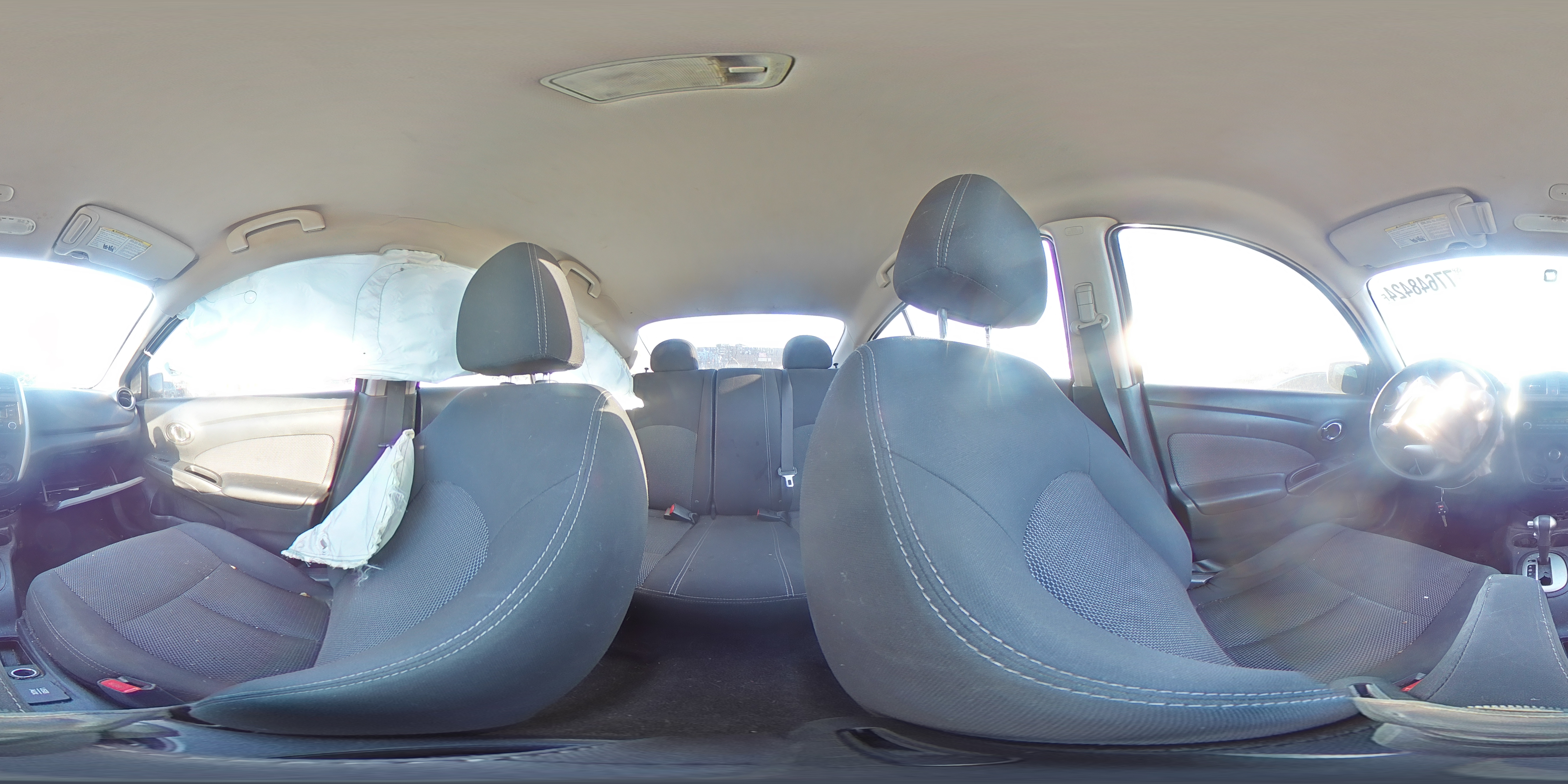 2016 Nissan Versa - Image 12