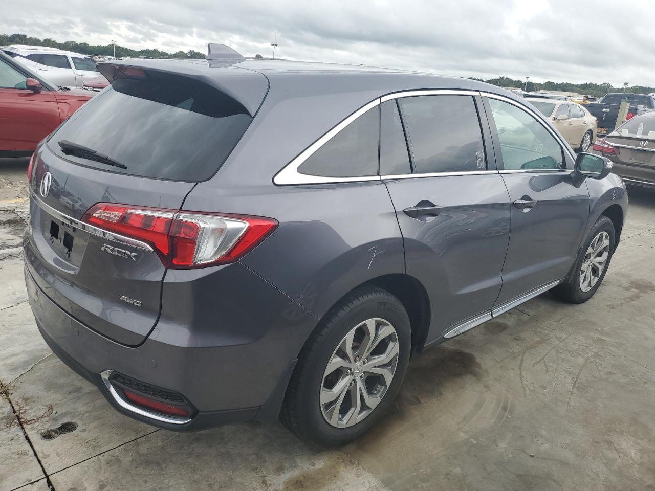 5J8TB4H71JL000137 2018 Acura Rdx Advance