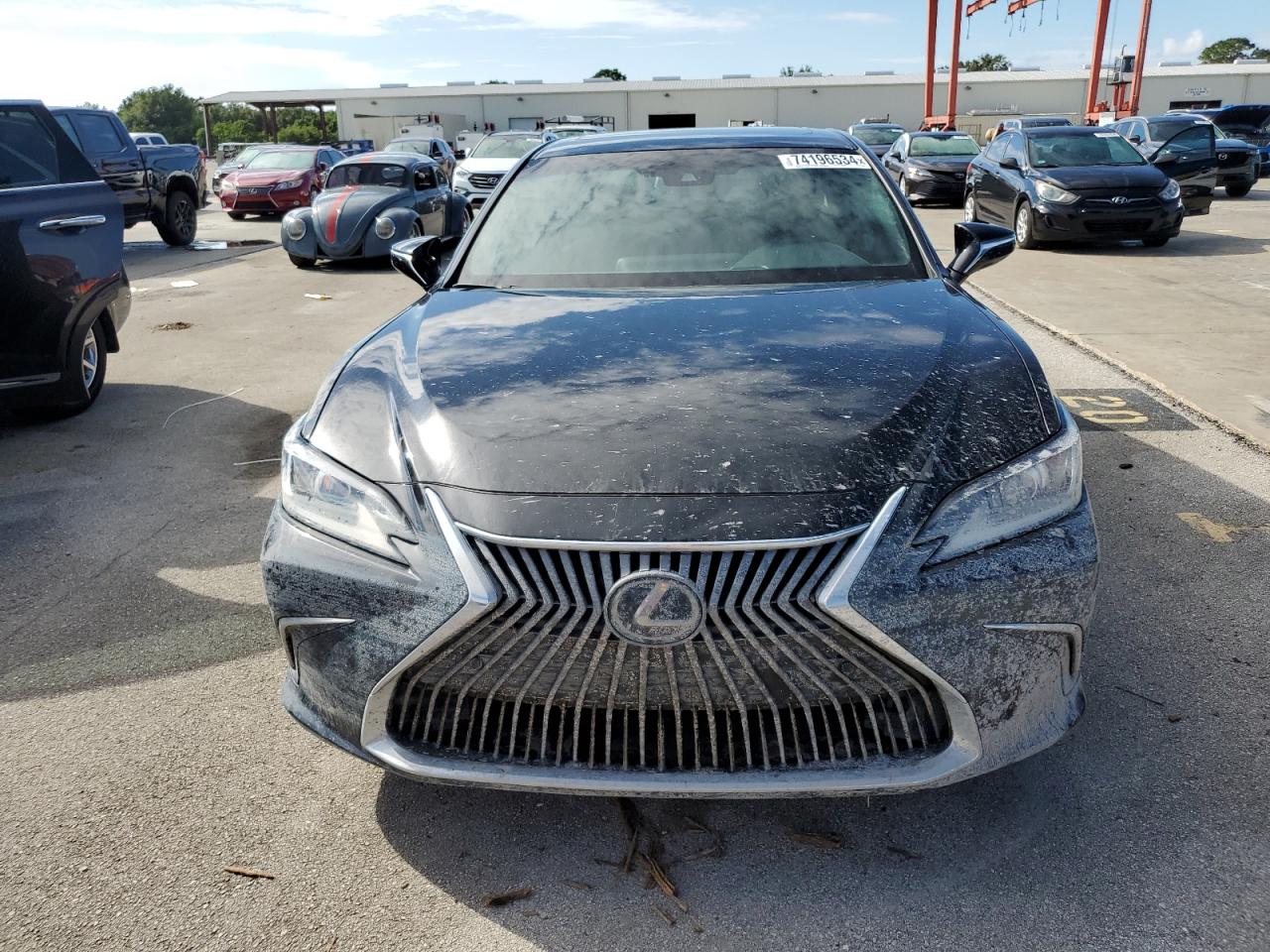2019 Lexus ES - Image 5
