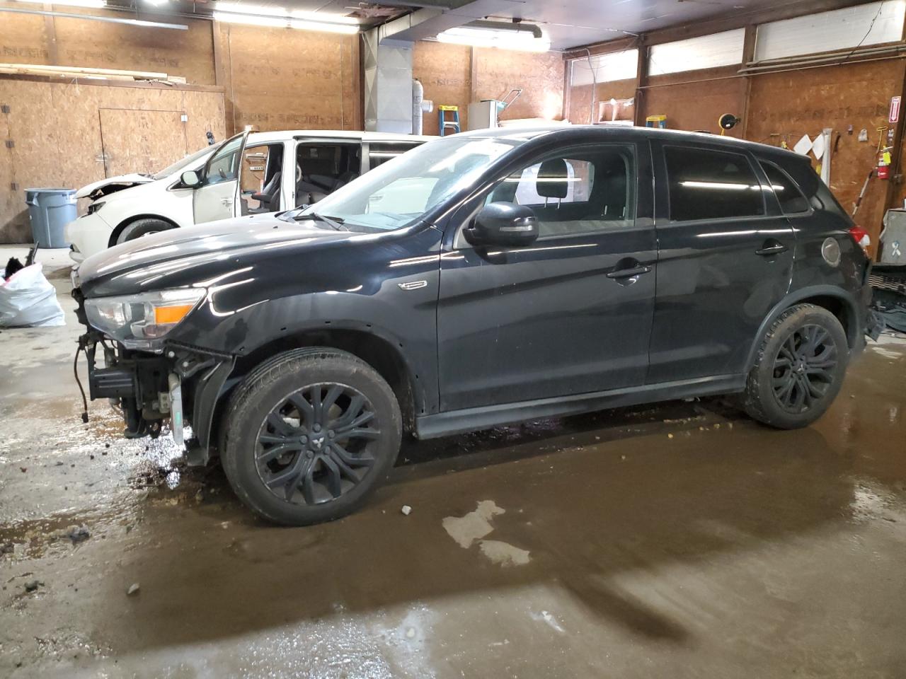 2018 Mitsubishi Outlander - Image 1