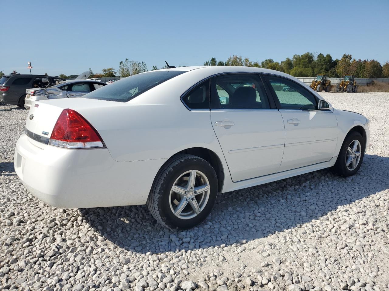 2010 Chevrolet Impala - Image 3