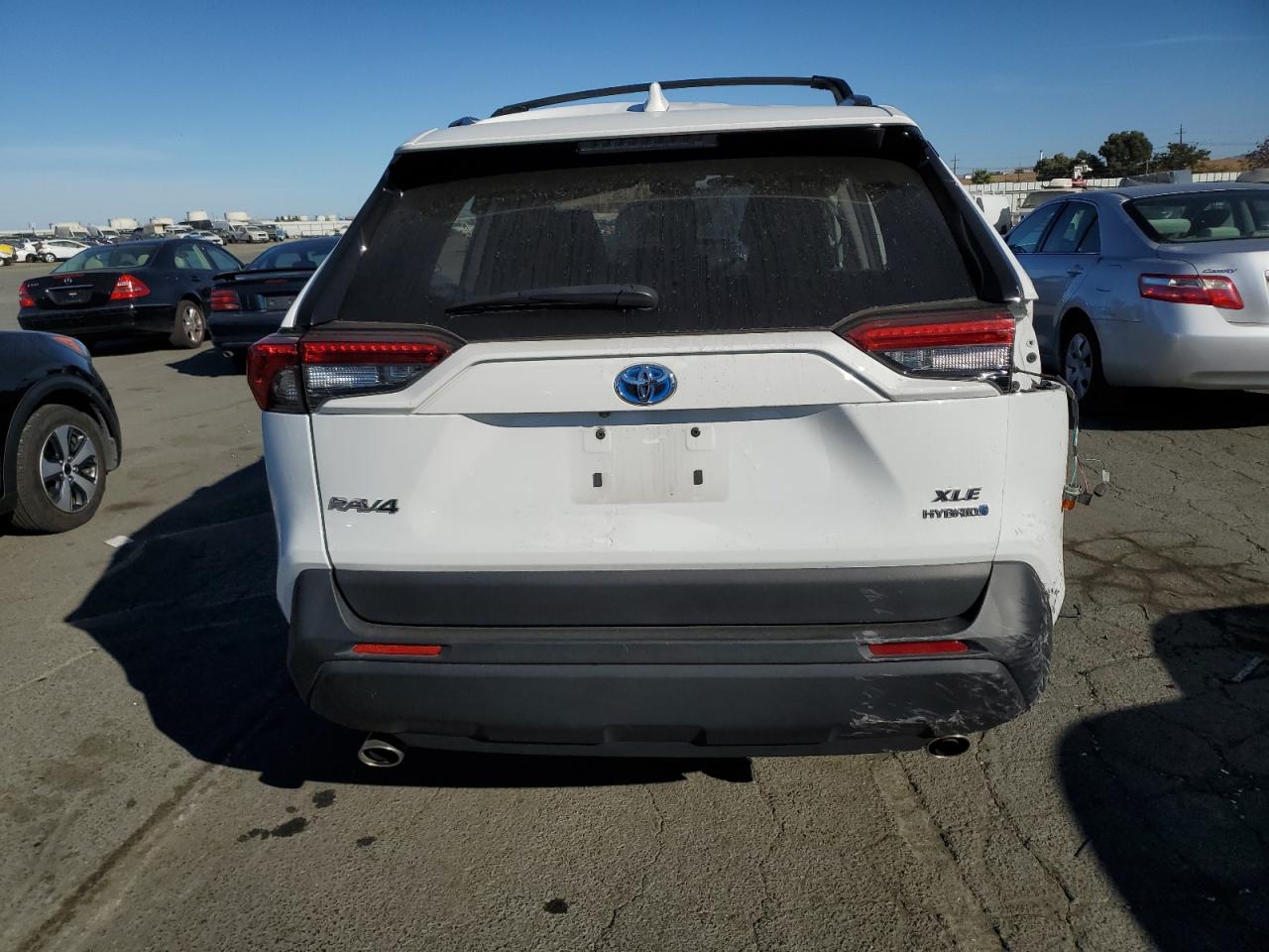 2023 Toyota RAV 4 - Image 6