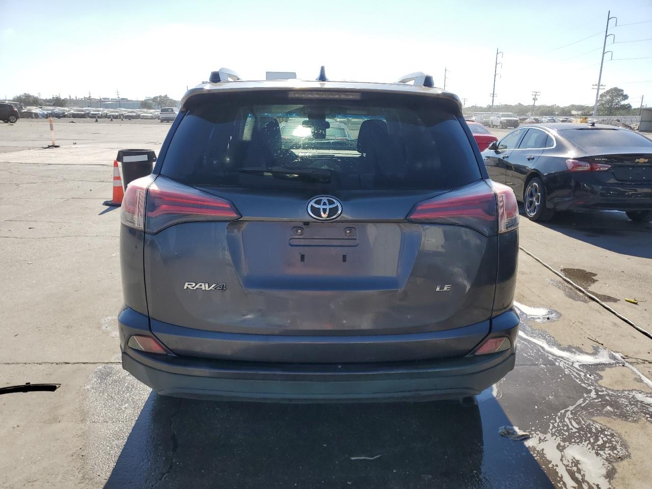 2017 Toyota Rav4 Le VIN: JTMZFREV2HD108039 Lot: 77561504