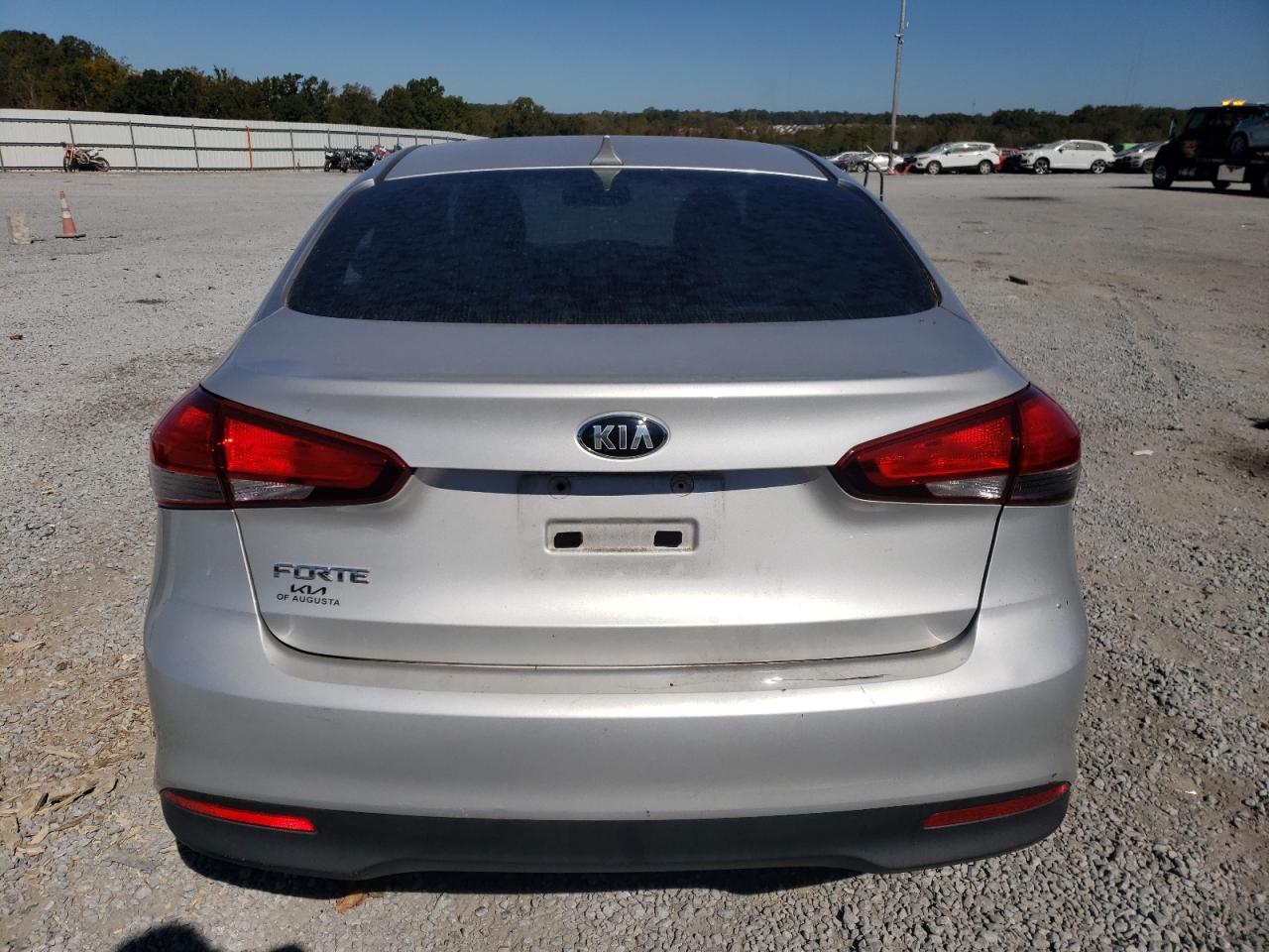 2017 Kia Forte Lx VIN: 3KPFK4A73HE094725 Lot: 76992564