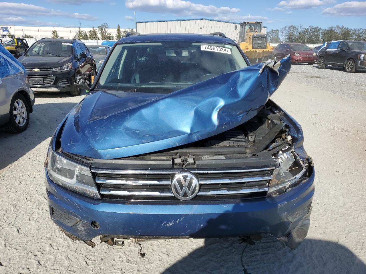 3VV3B7AX1JM195960 2018 Volkswagen Tiguan Se