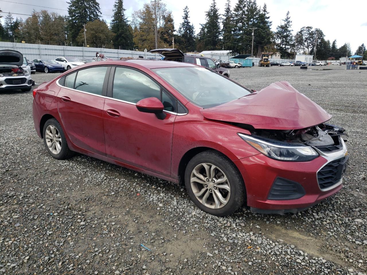 VIN 1G1BE5SMXK7141703 2019 CHEVROLET CRUZE no.4