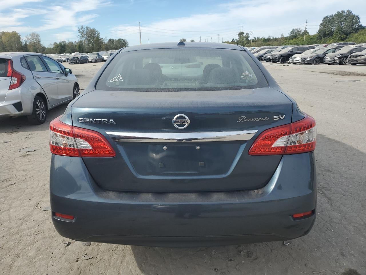 2015 Nissan Sentra - Image 6