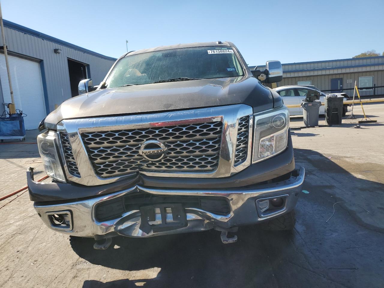 2017 Nissan Titan - Image 5