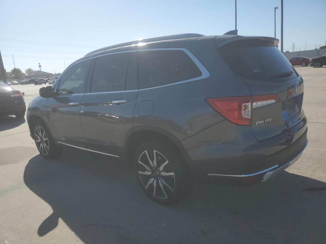 2019 Honda Pilot - Image 2