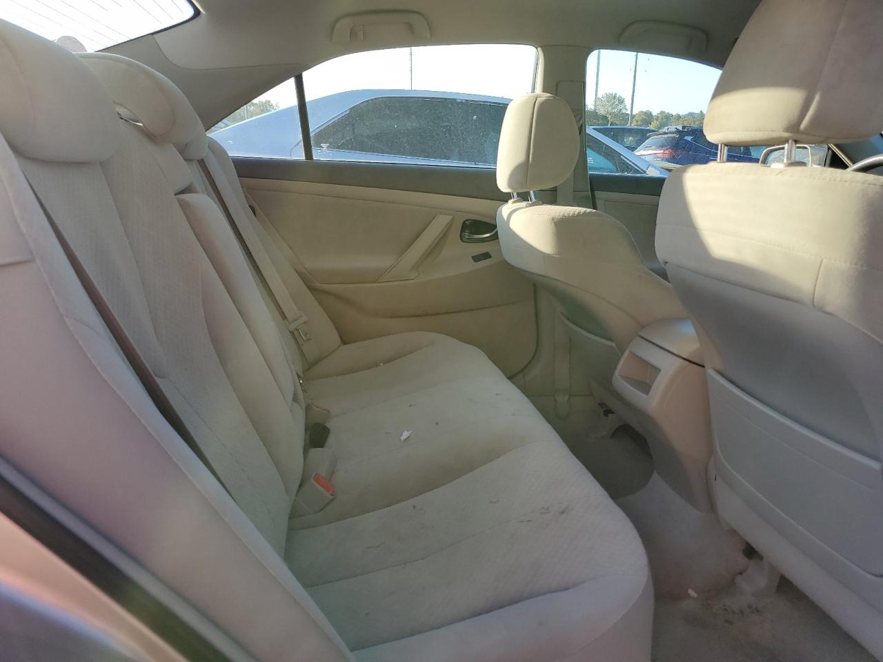 2009 Toyota Camry - Image 10