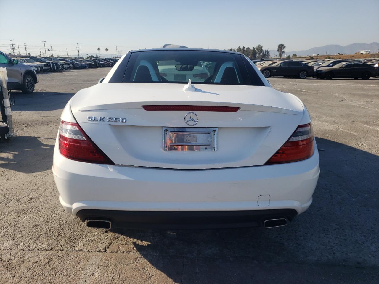 VIN WDDPK4HA8FF096923 2015 MERCEDES-BENZ SLK-CLASS no.6