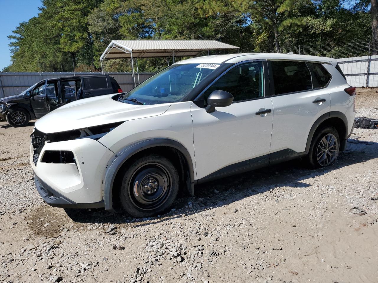 2021 Nissan Rogue - Image 1