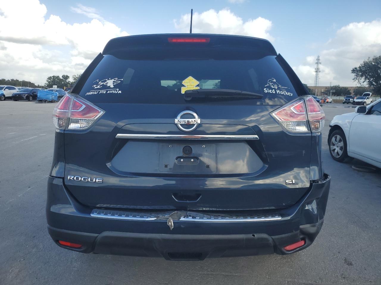 2015 Nissan Rogue S VIN: 5N1AT2MTXFC785738 Lot: 78611564