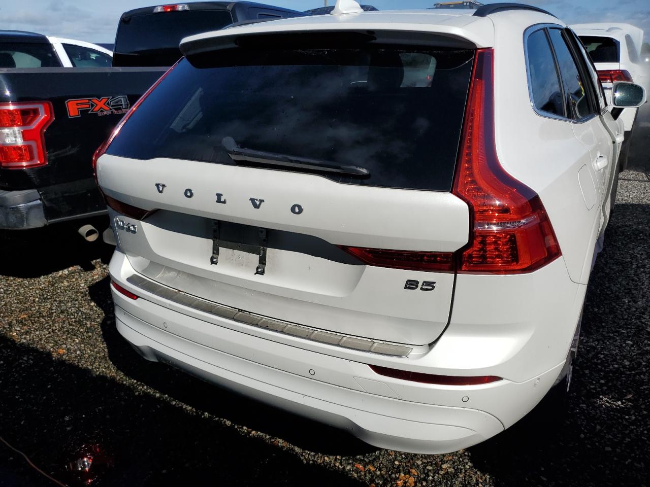 2022 Volvo Xc60 B5 Momentum VIN: YV4L12DKXN1904793 Lot: 73725954