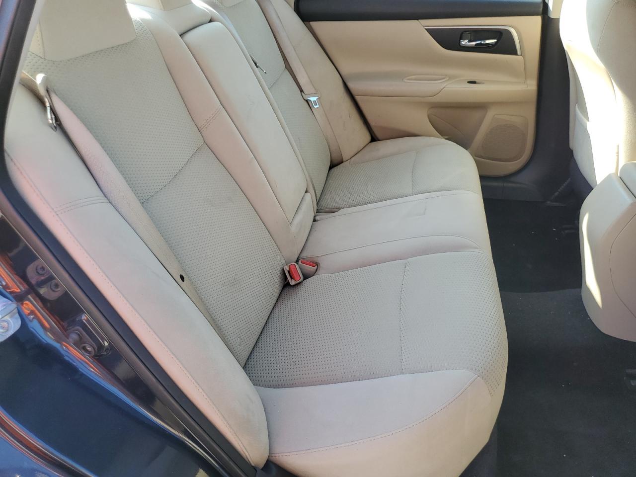 2015 Nissan Altima - Image 10