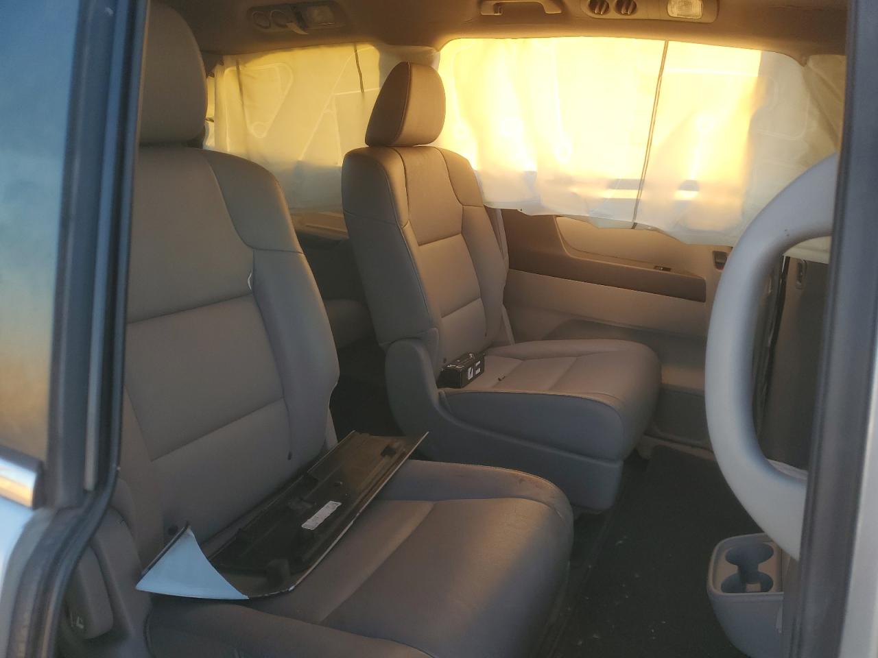 2014 Honda Odyssey - Image 11