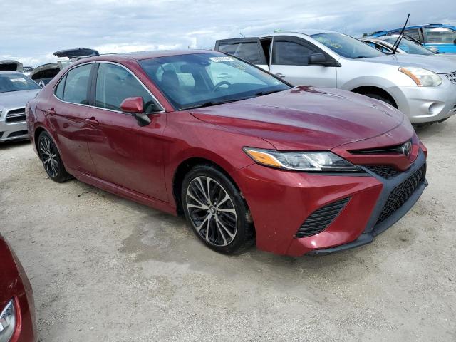  TOYOTA CAMRY 2018 Czerwony