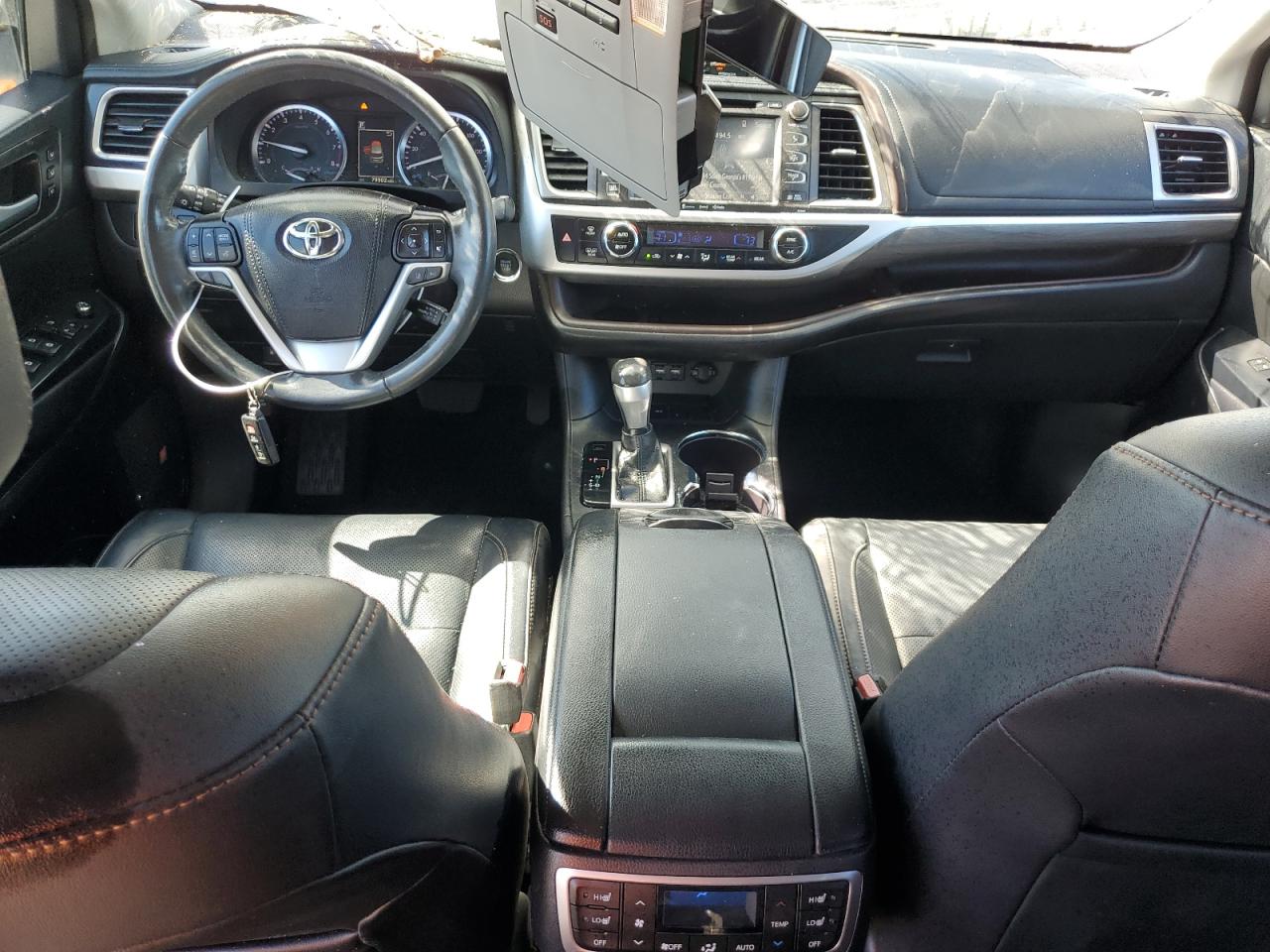 2019 Toyota Highlander - Image 8