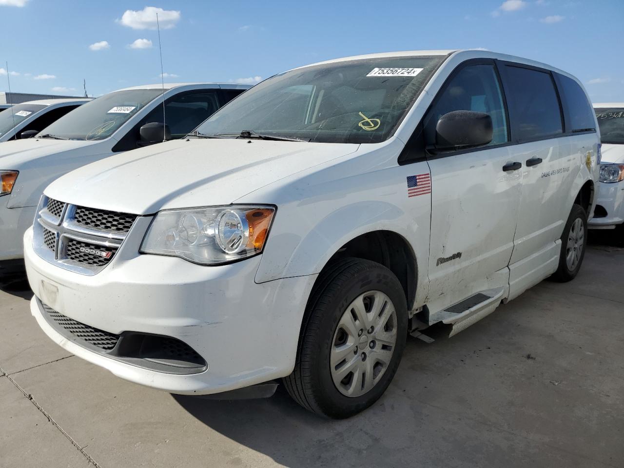 2019 Dodge Caravan - Image 1