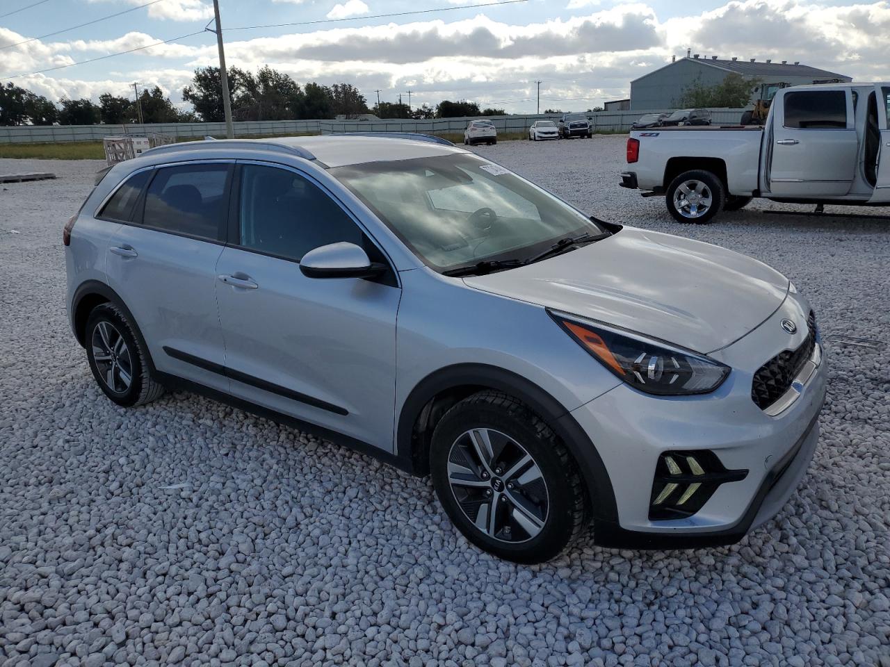 2020 Kia Niro - Image 4