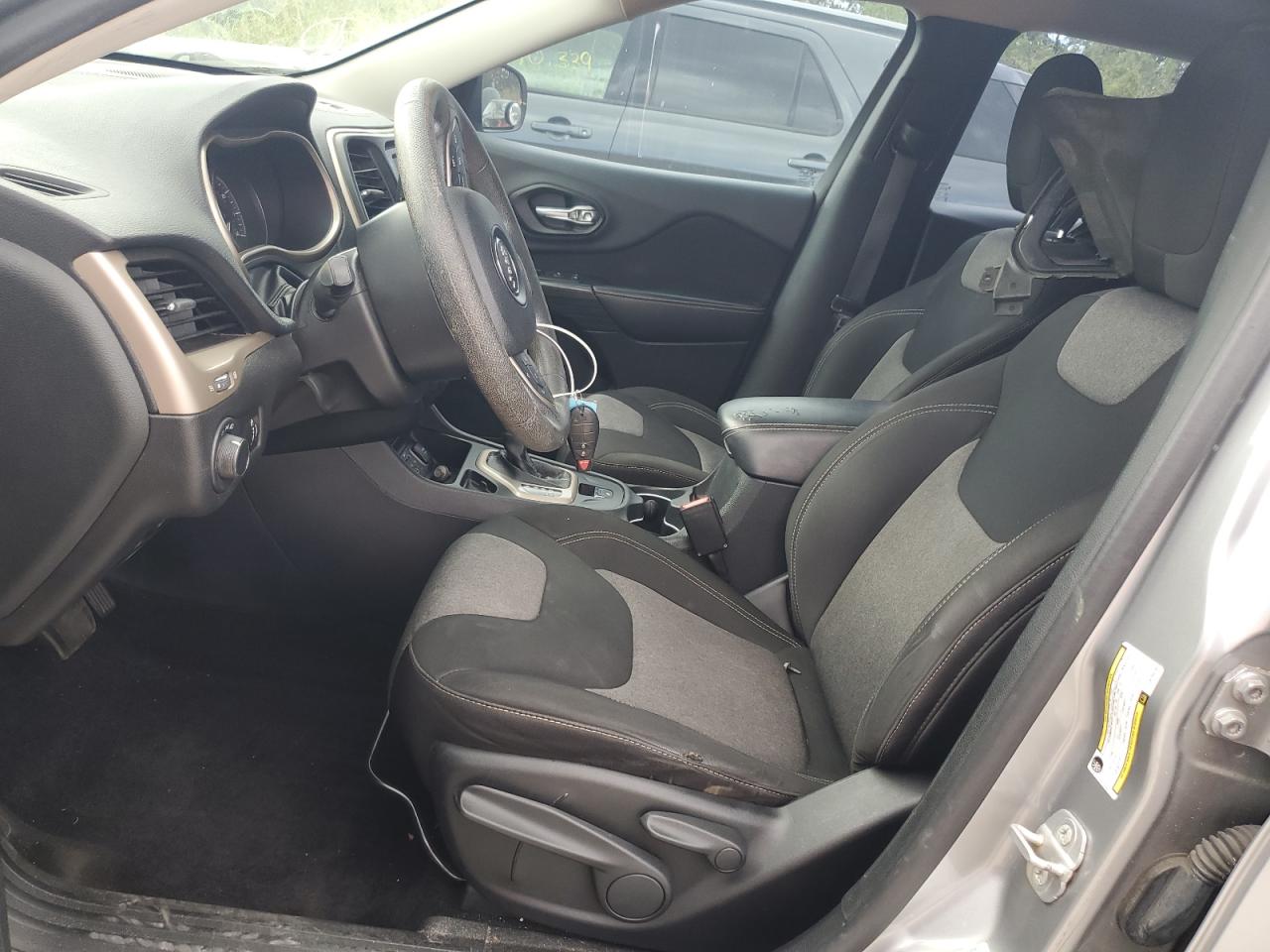2014 Jeep Grand Cherokee - Image 7