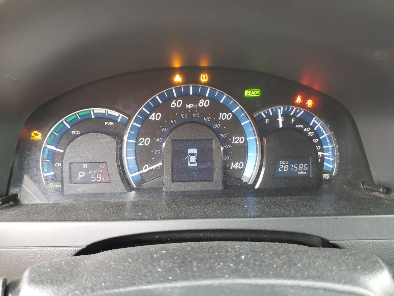 2013 Toyota Camry - Image 9