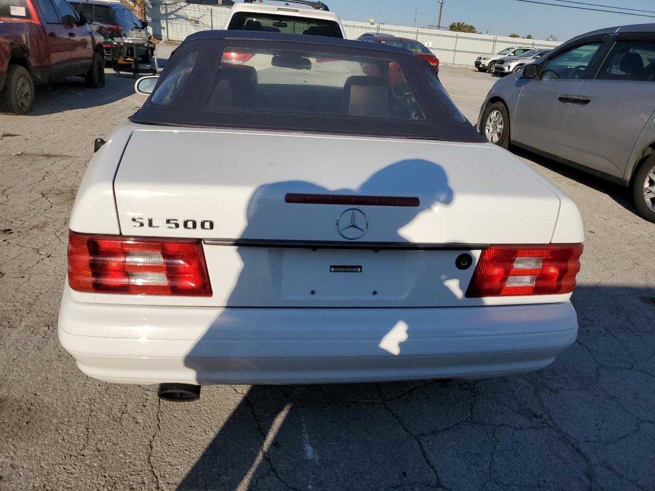 1999 Mercedes-Benz Sl 500 VIN: WDBFA68F3XF183399 Lot: 76908024