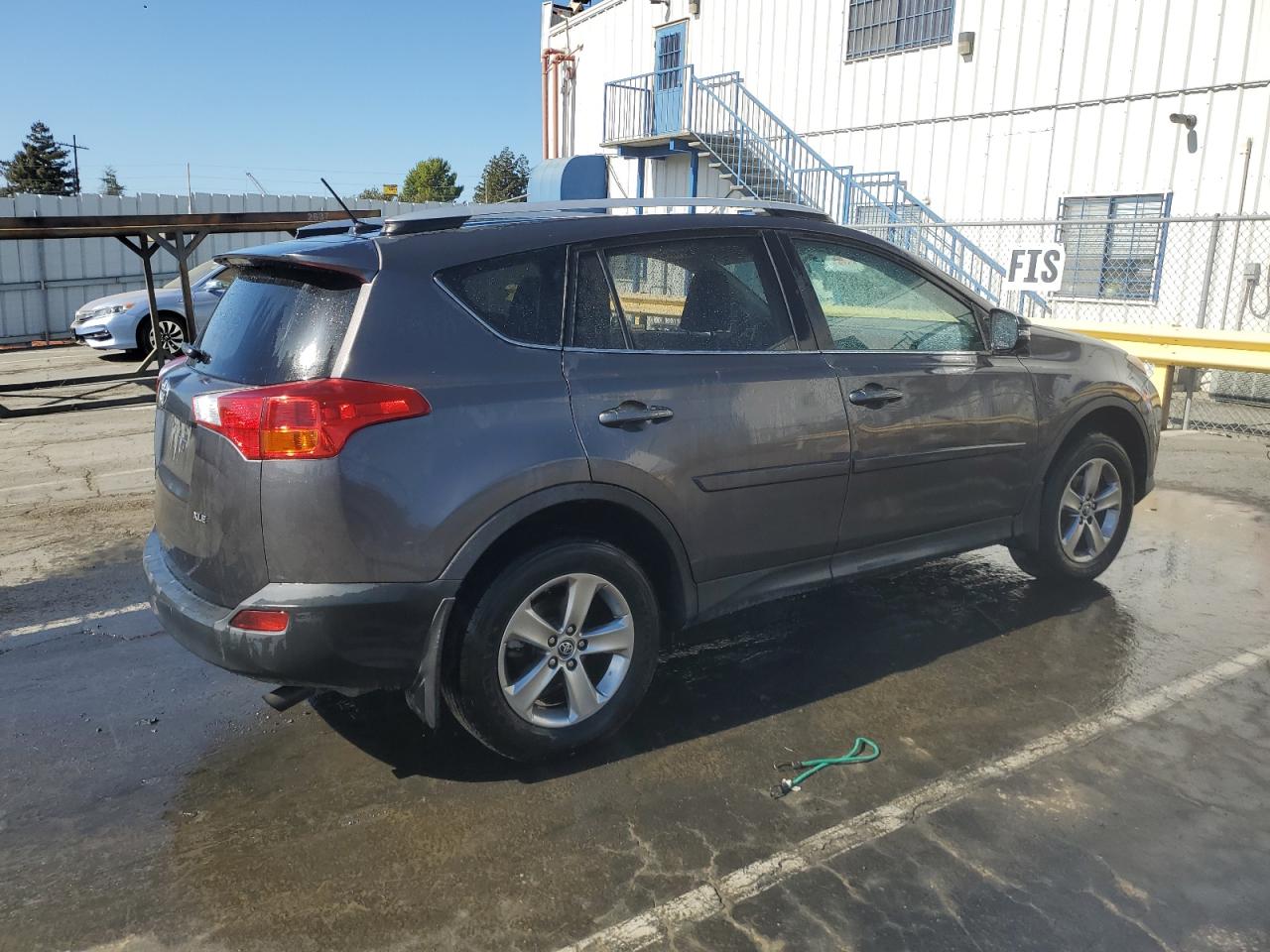 VIN 2T3WFREV1FW212203 2015 TOYOTA RAV4 no.3