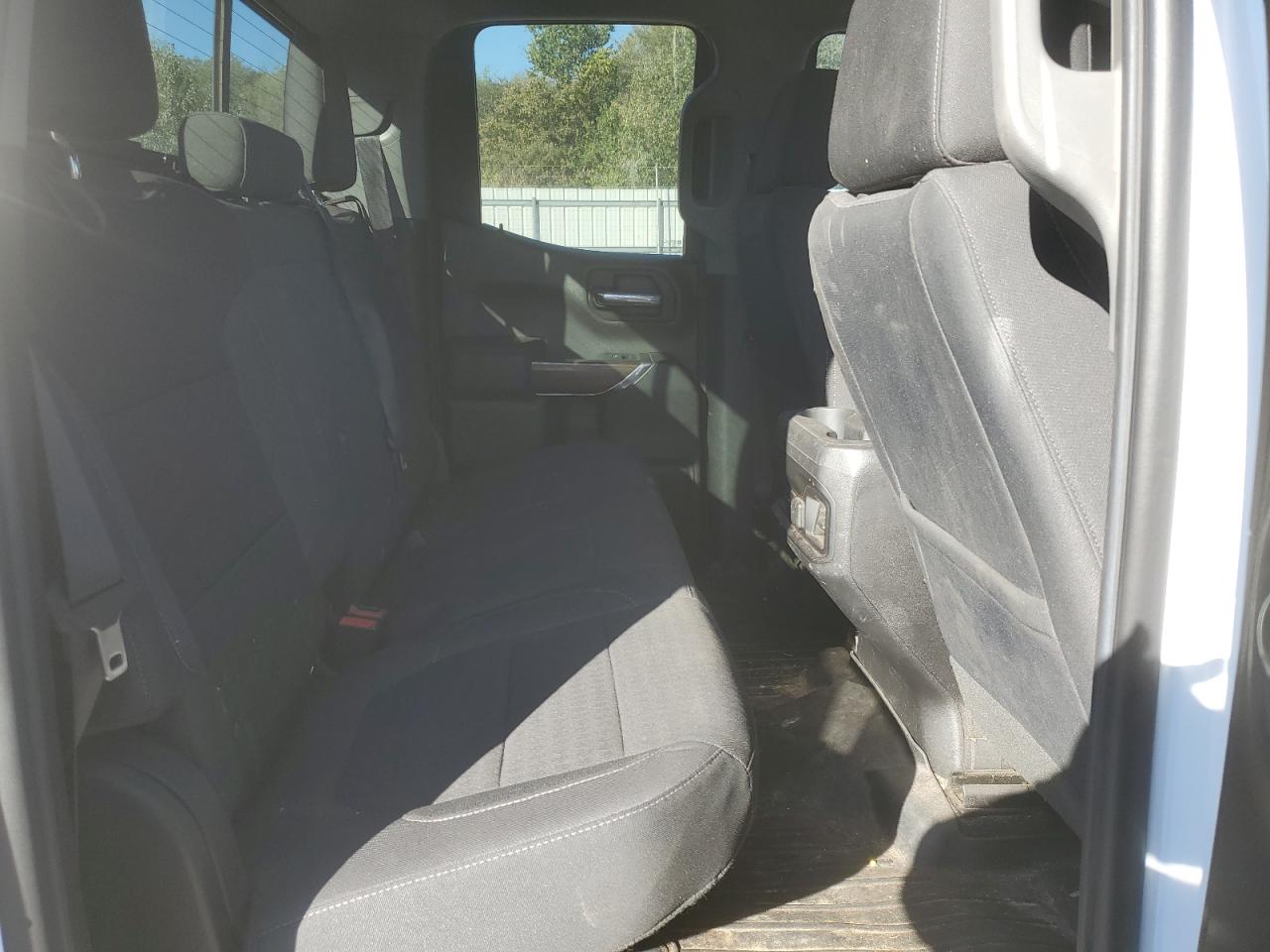 2019 Chevrolet Silverado - Image 10