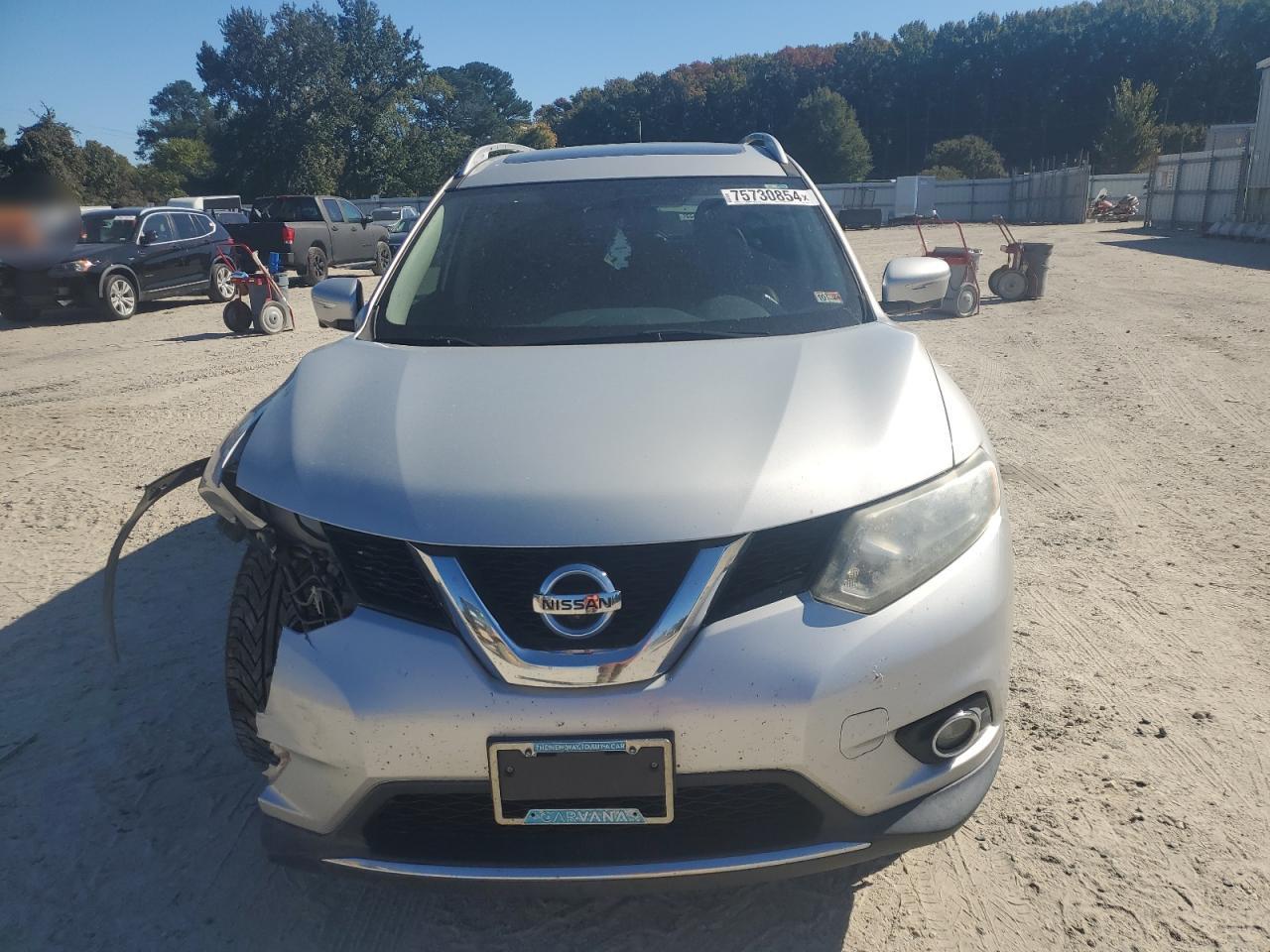 2015 Nissan Rogue - Image 5