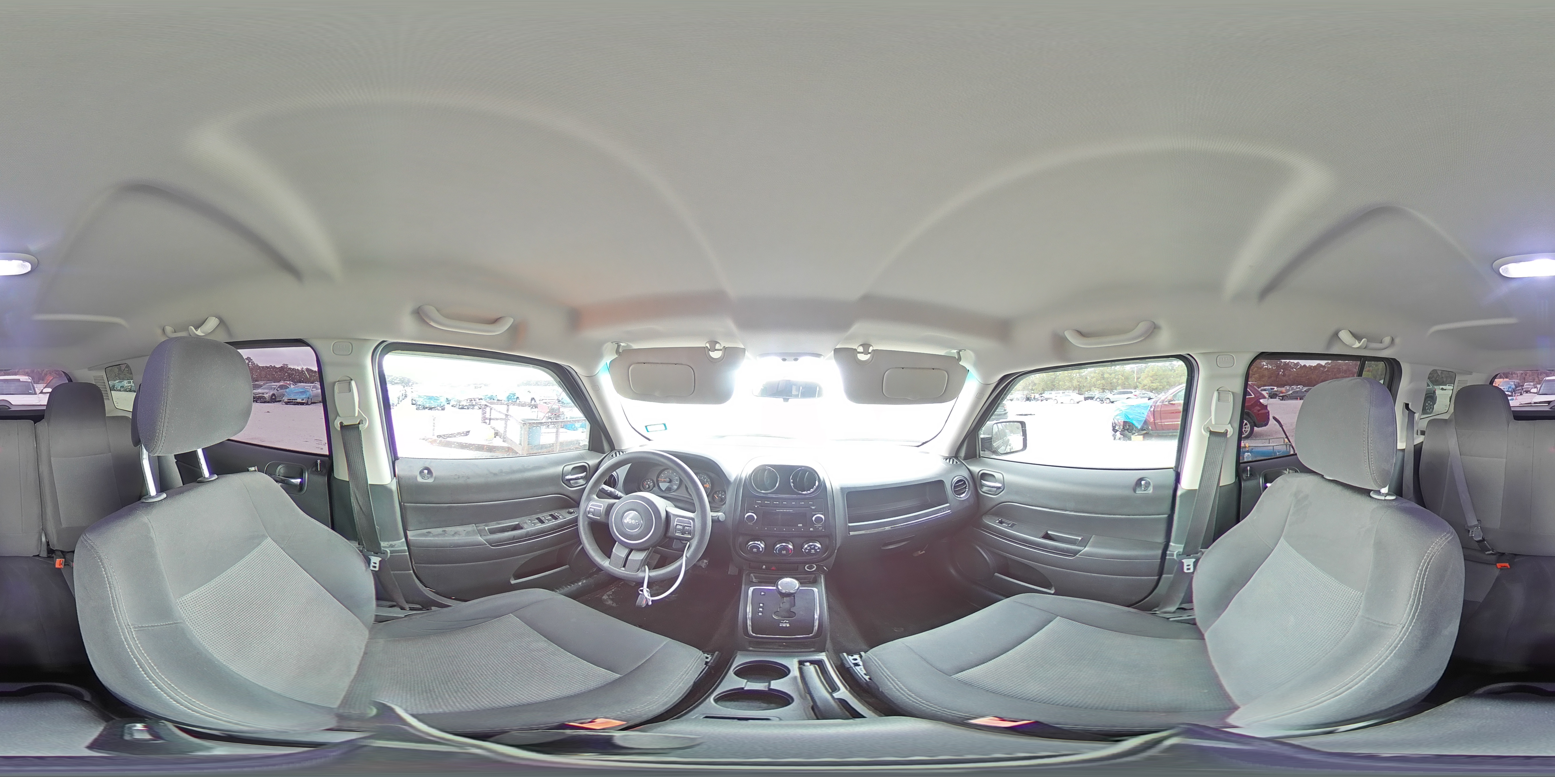 2015 Jeep Liberty (Patriot) - Image 15