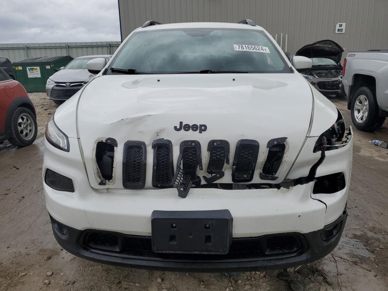 2018 Jeep Cherokee Latitude VIN: 1C4PJLCB9JD621127 Lot: 78165624