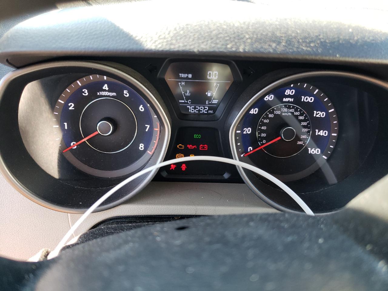 2016 Hyundai Elantra - Image 9