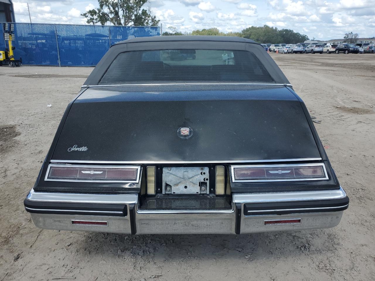 1984 Cadillac Seville VIN: 1G6AS6988EE829387 Lot: 75061224