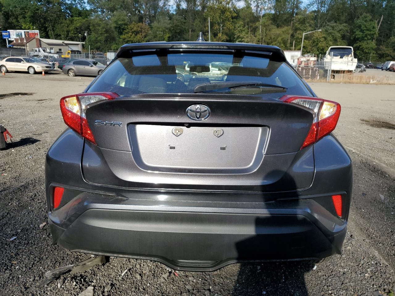 JTNKHMBXXK1030327 2019 Toyota C-Hr Xle